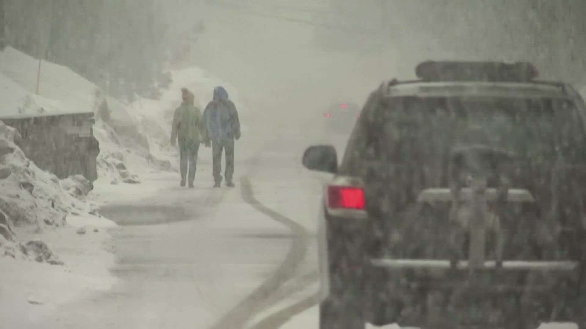 Here are tips for clearing snow around your home.