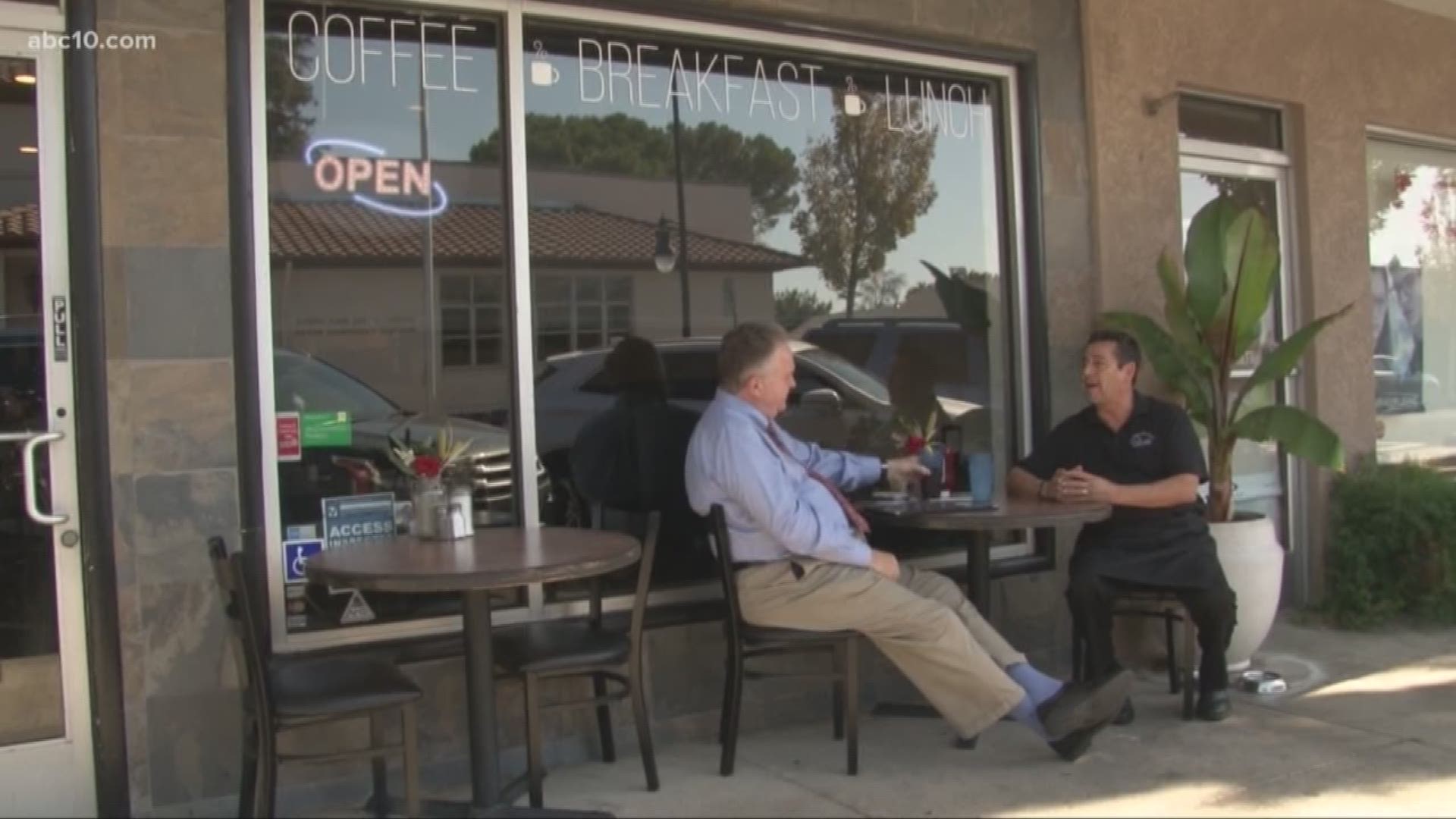 Manteca restaurants now have the option to wine and dine their guests outside on the sidewalk.