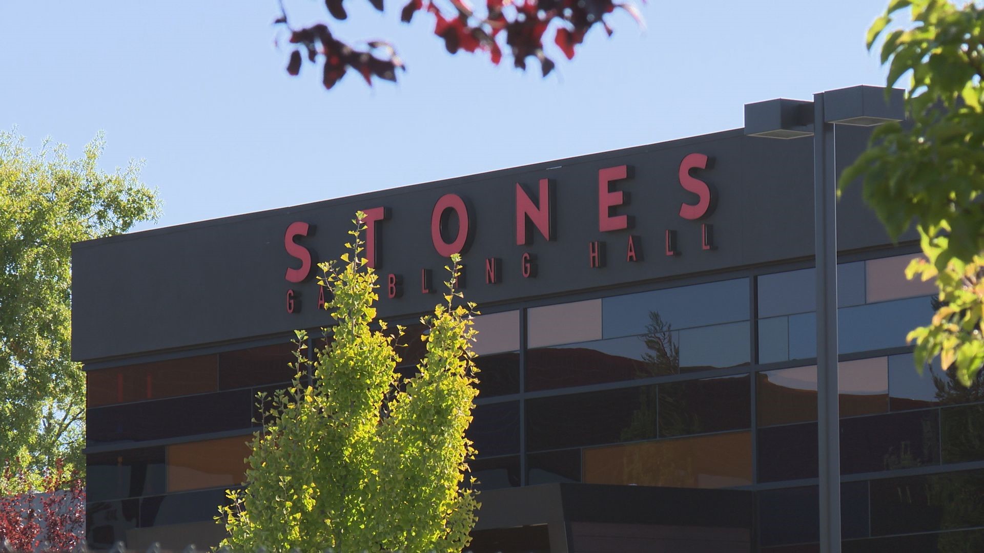 The Stones Gambling Hall in Citrus Heights, California has hired a former U.S. Prosecutor to look into allegations of a cheating poker player