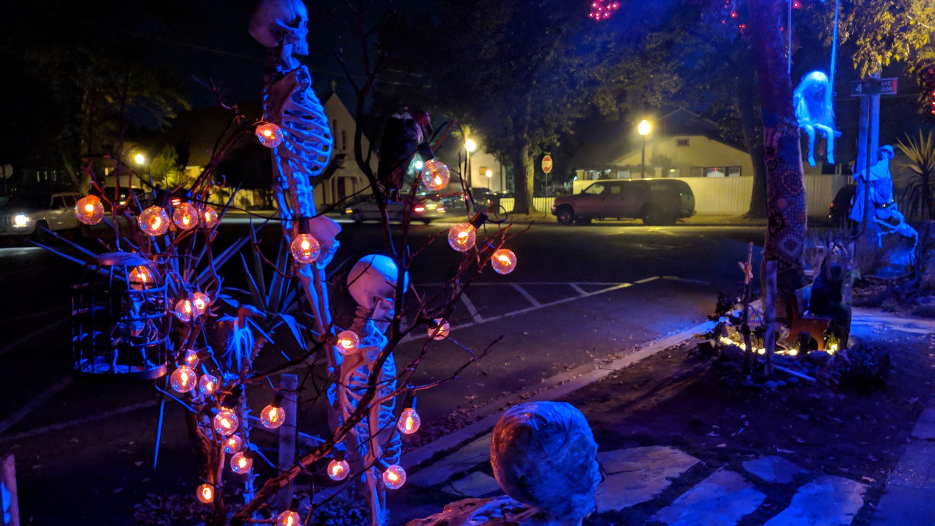 Oak Park 'Halloween House' dedicated to beloved postal clerk