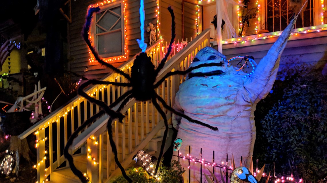 Oak Park 'Halloween House' dedicated to beloved postal clerk