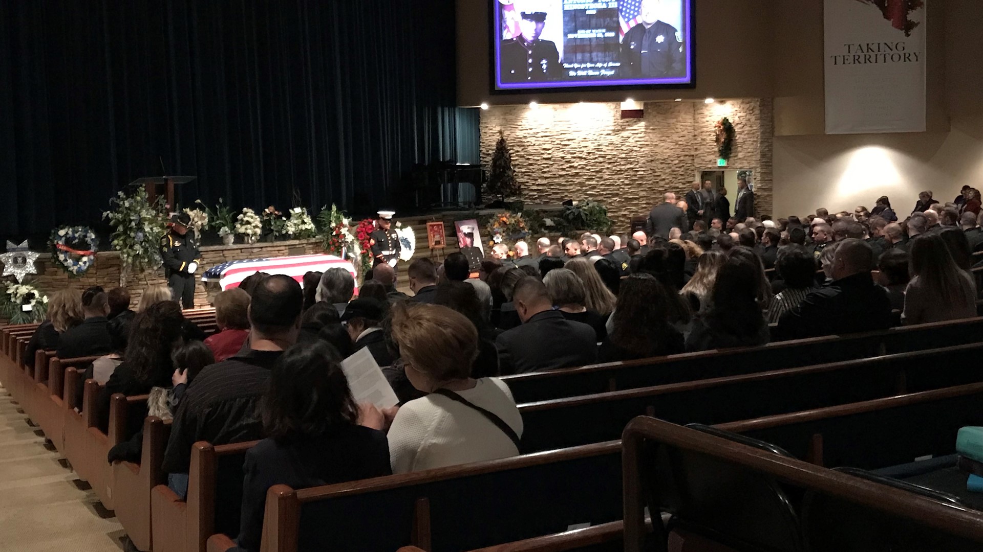 Deputy Hinostroza funeral: Deputies escort fallen deputy to Lakewood ...