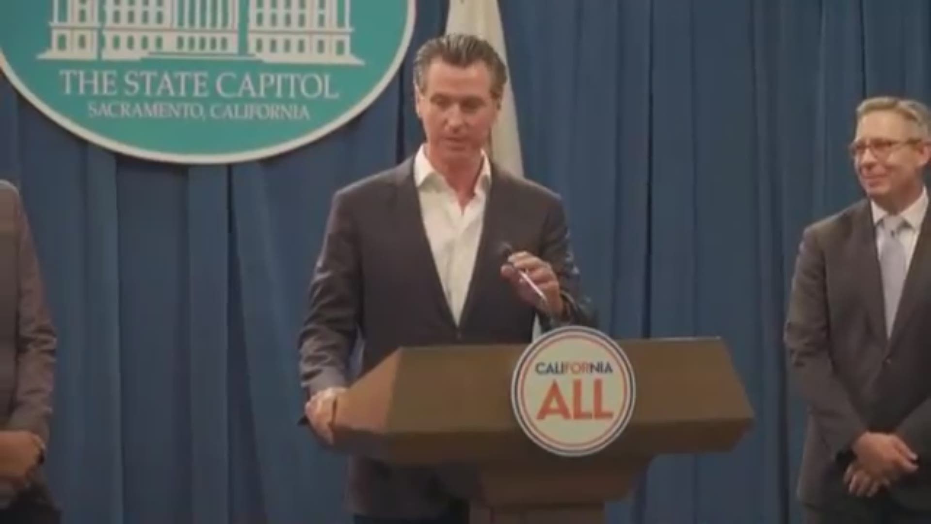 Newsom says he doesn't have the executive authority to ban flavored e-cigarettes. But he wants state lawmakers to send him a bill to do so next year.