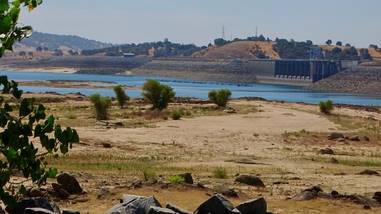 Why hasn't a dam been built in more than 40 years? | Why Guy