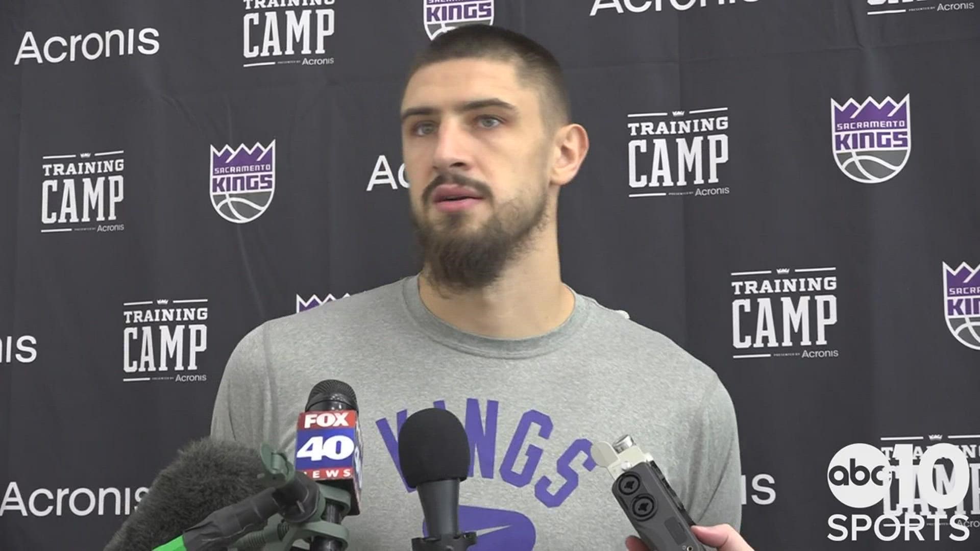 Alex Len on why he returned to the Kings 