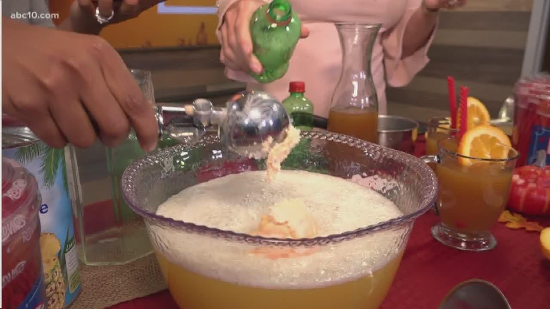 Kachet Jackson Henderson, with Red Vines, shows how to make hot mulled cider and "witches' brew," some fun, kid-friendly drinks for Halloween and the fall season.