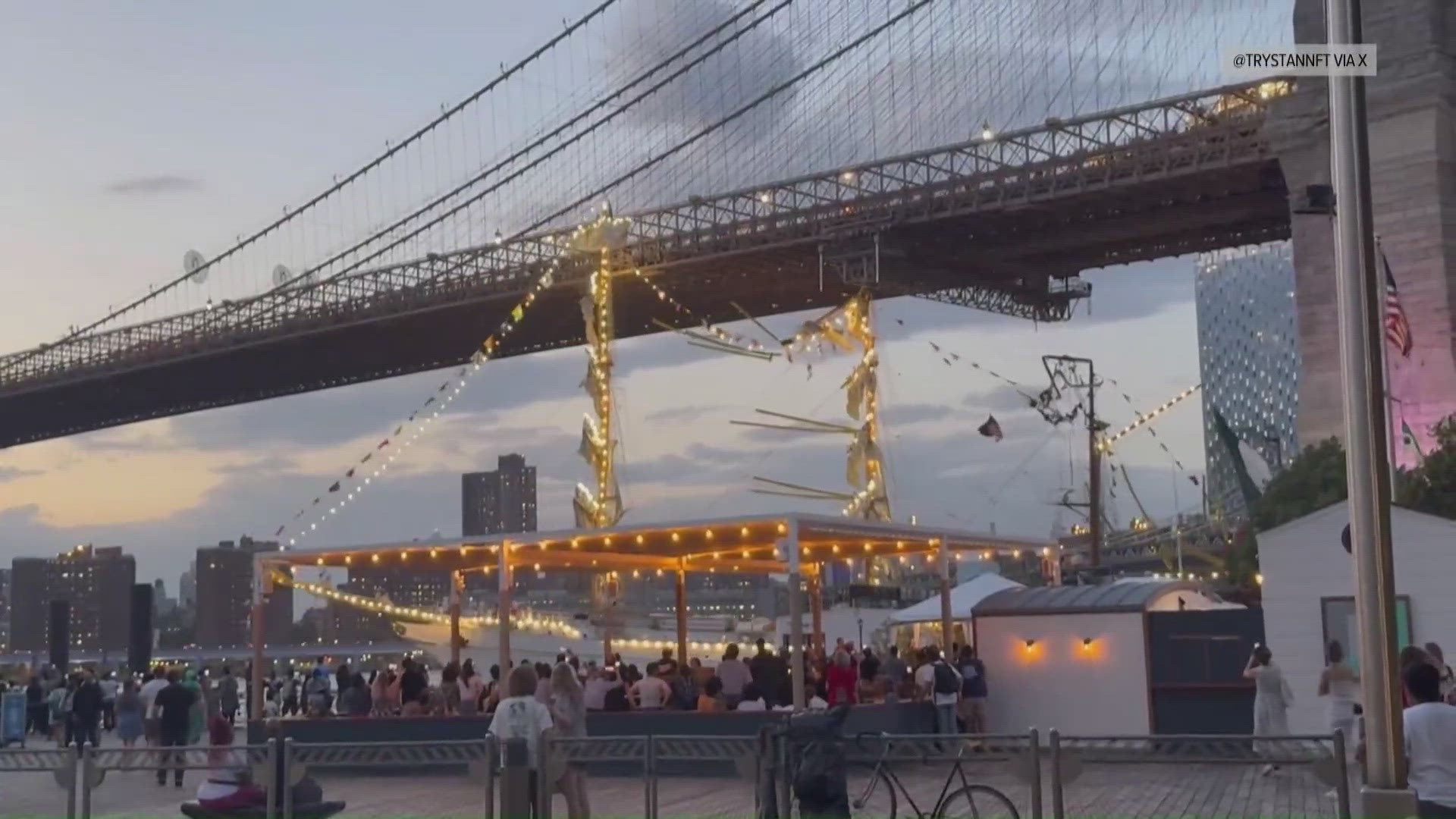 A sailing ship from the Mexican Navy was passing under the Brooklyn Bridge when it lost power, leading to a partial collapse of the ship's rigging. 