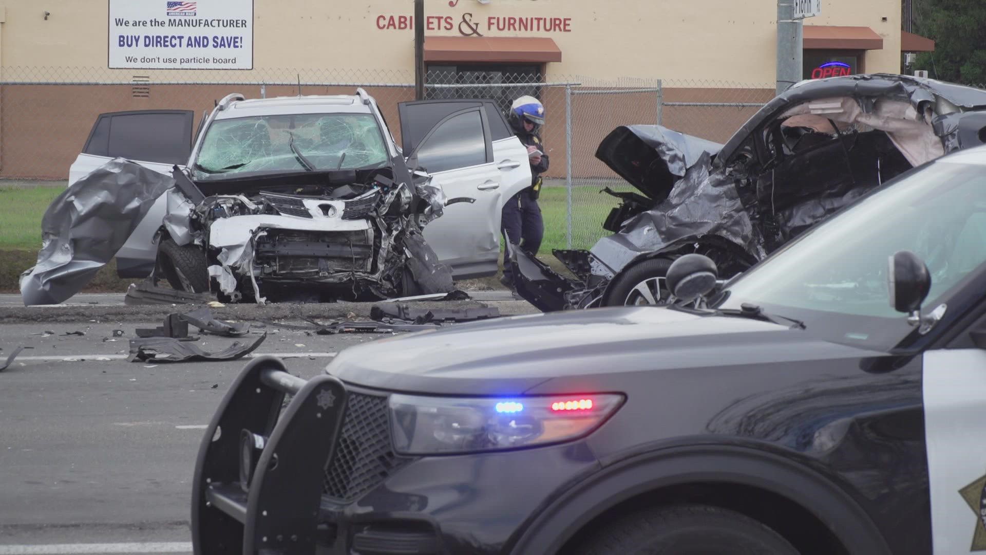 South Sacramento Crash 2 dead after crash on Florin Perkins Road