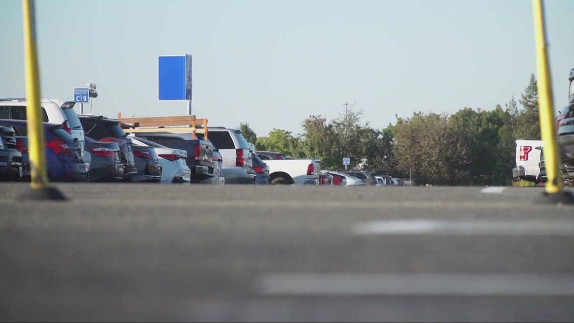 SMF Parking: Sacramento International lacking off-site parking - Vimarsana News