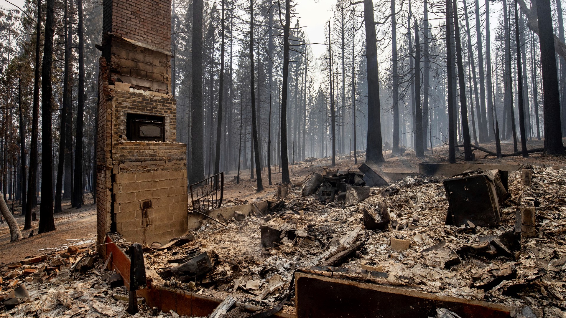 Photos, videos of the Caldor Fire burning in El Dorado County | abc10.com