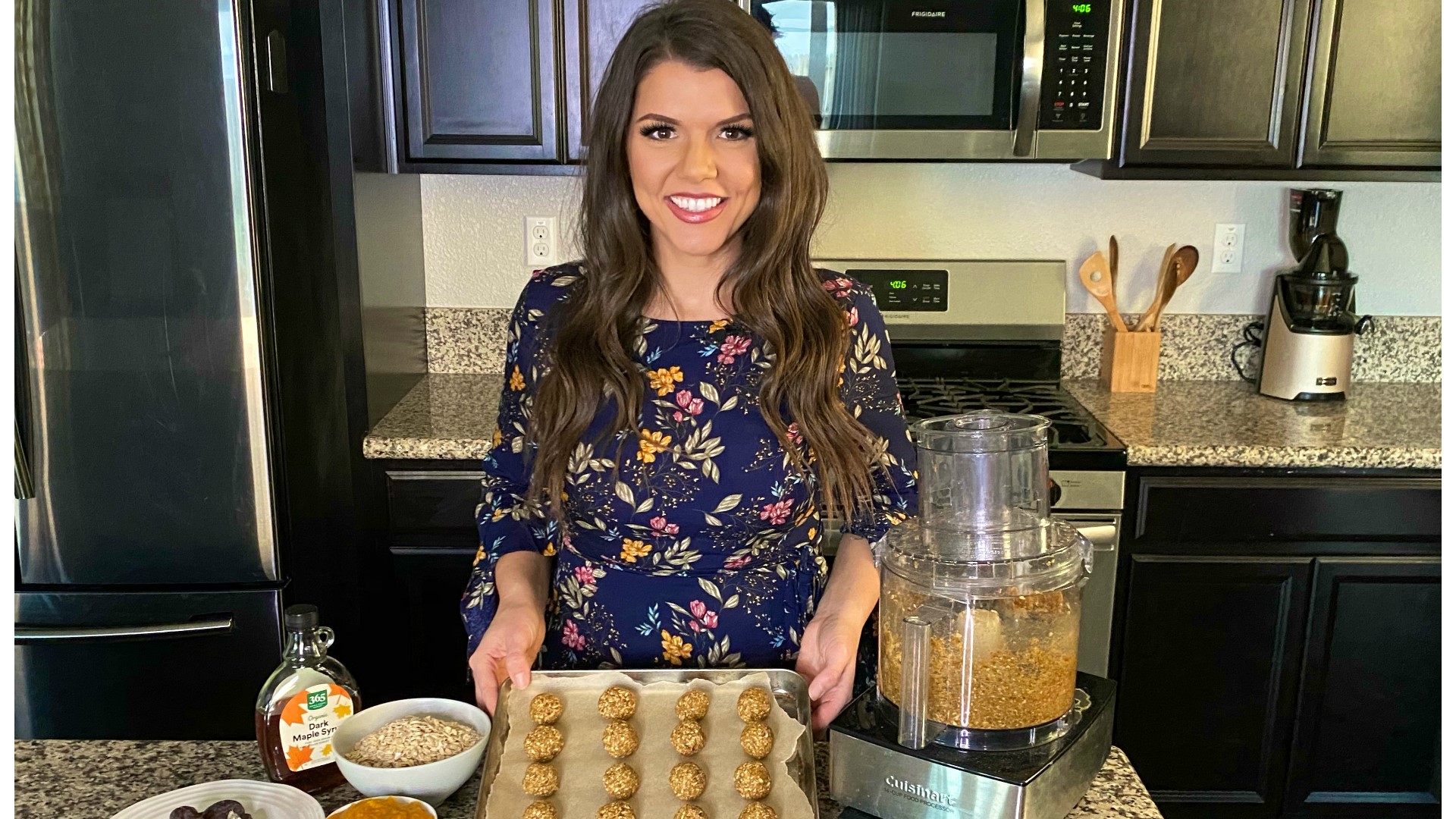 Meg Evans makes little pumpkin pie bites as a quick and easy dessert for your Thanksgiving meal.