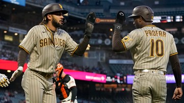 Tatis, Padres end 5-game skid, cut Giants' 9-game win streak