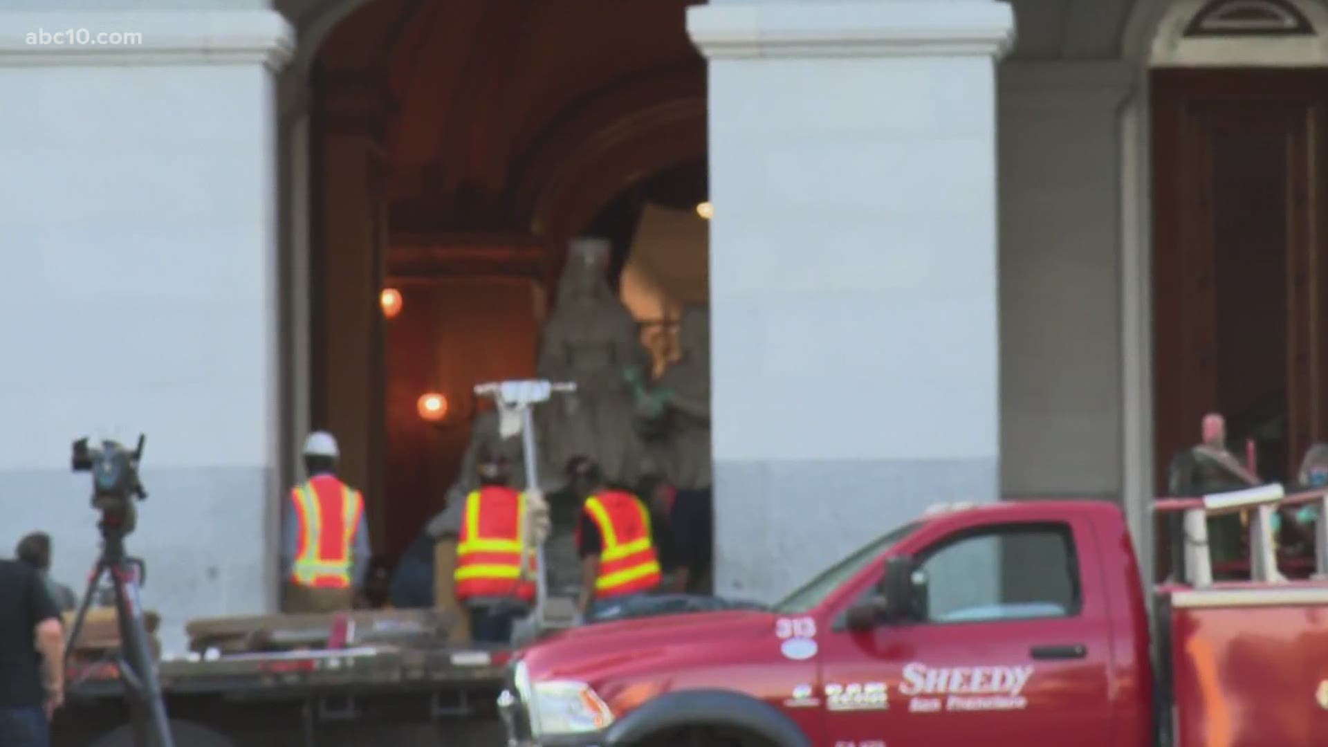 Columbus statue being removed at California State Capitol