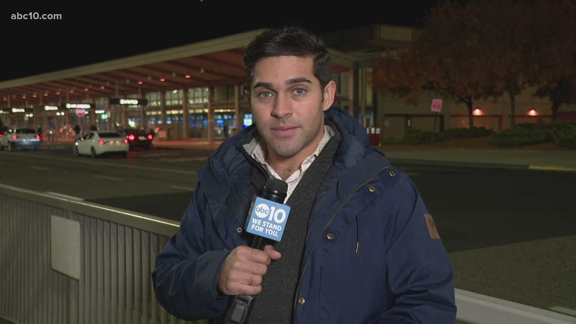 Zach Fuentes reports from SMF, where people have begun to travel for the holidays.
