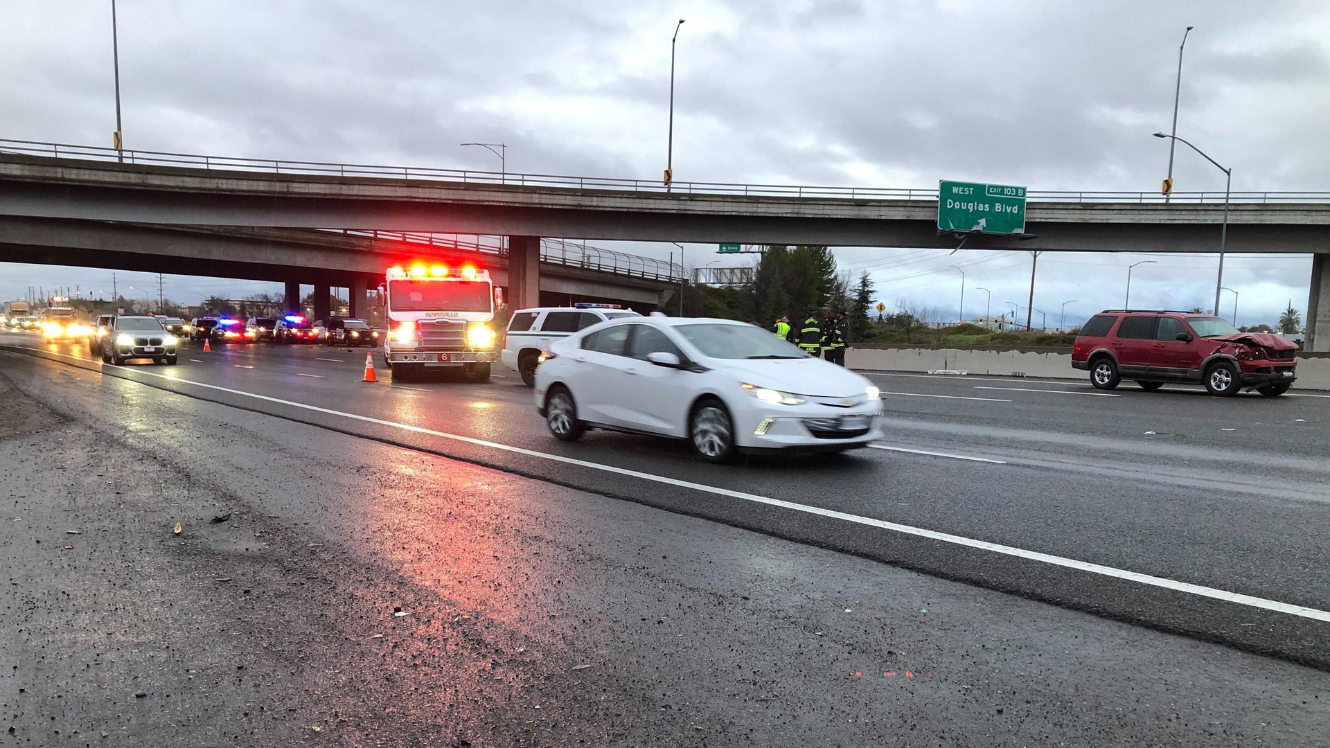 One Dead After 3-vehicle Crash On I-80 In Roseville | Abc10.com