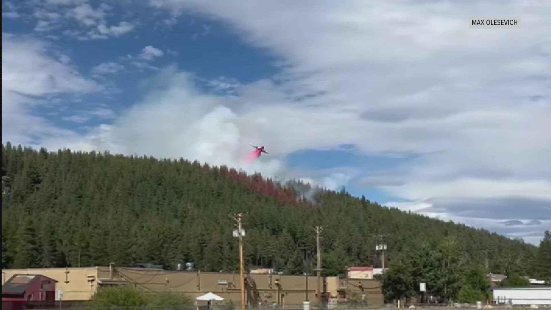 Multiple fire crews are responding to a vegetation fire behind the Safeway Shopping Center in Truckee.