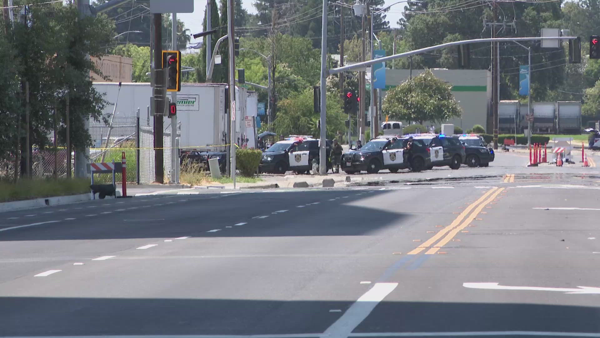 Officers asked people to avoid the area of Richards Boulevard and 7th Street on Saturday afternoon.