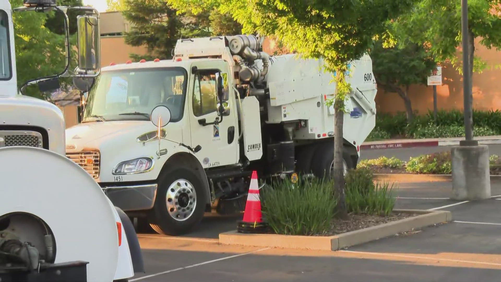 Sit in the driver’s seat of a Folsom garbage truck, climb aboard a fire engine, meet local police officers, and more at Folsom’s annual City Works Day on Wednesday.