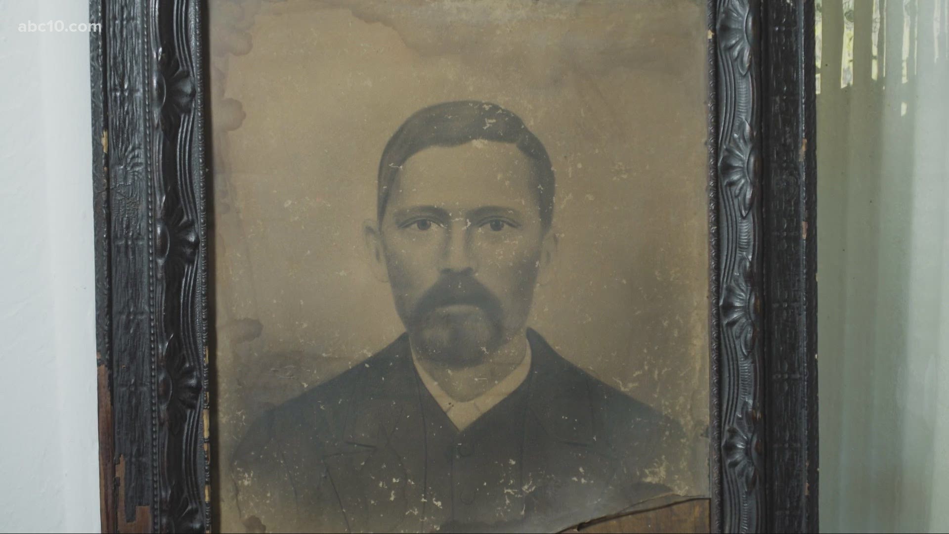 A Sacramento family shares how they found their connection to the former slave Peter Hunt.
