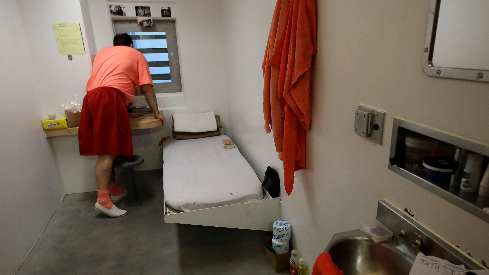 Northern California jails use kinder approach to solitary confinement ...