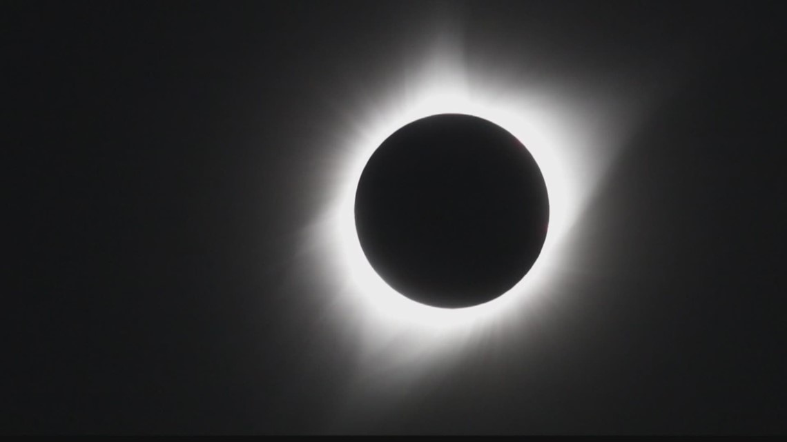 Solar eclipse in California 2024 What time, and how to watch