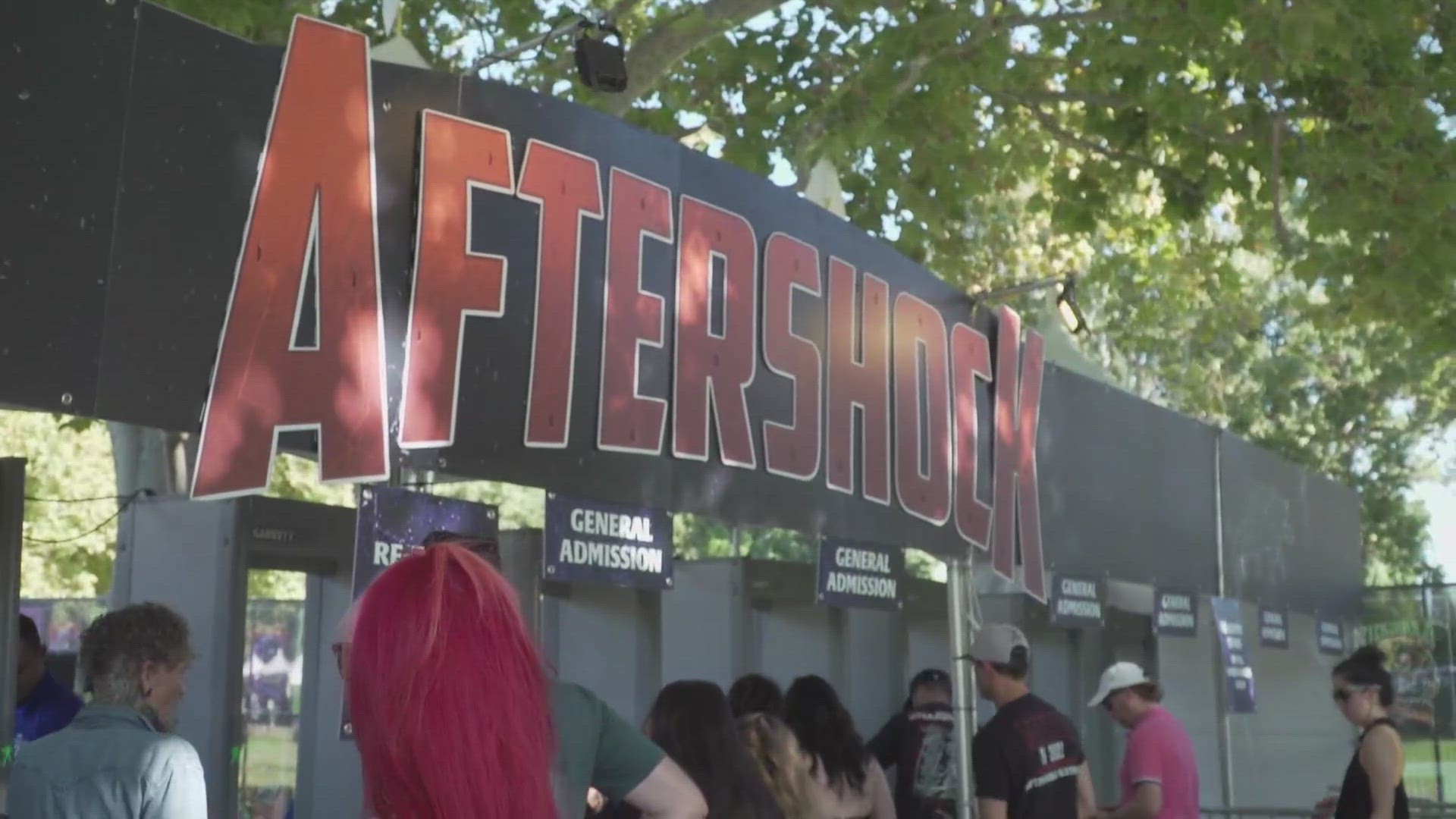 Aftershock festival goers report thieves stole several phones, police aware