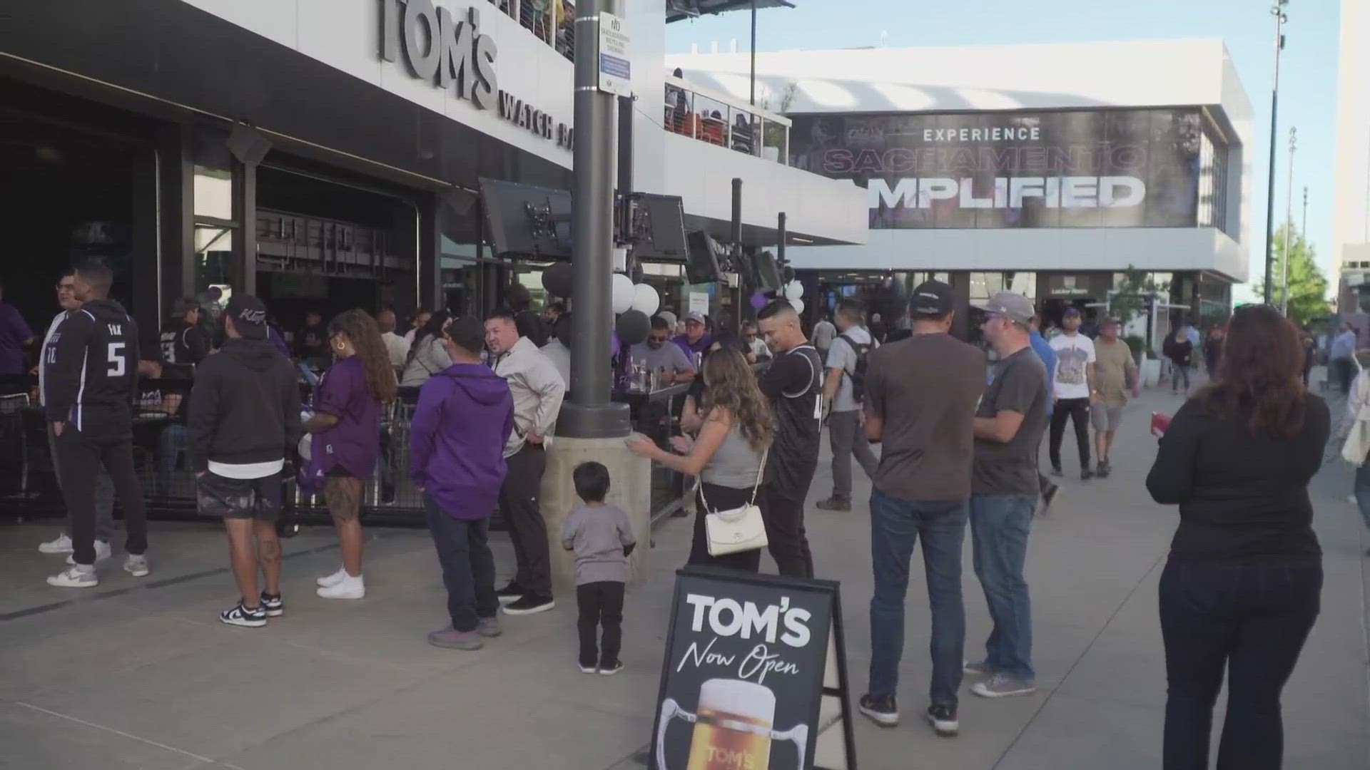 Kings and Warrior fans came out in droves for the Sacramento home opener.