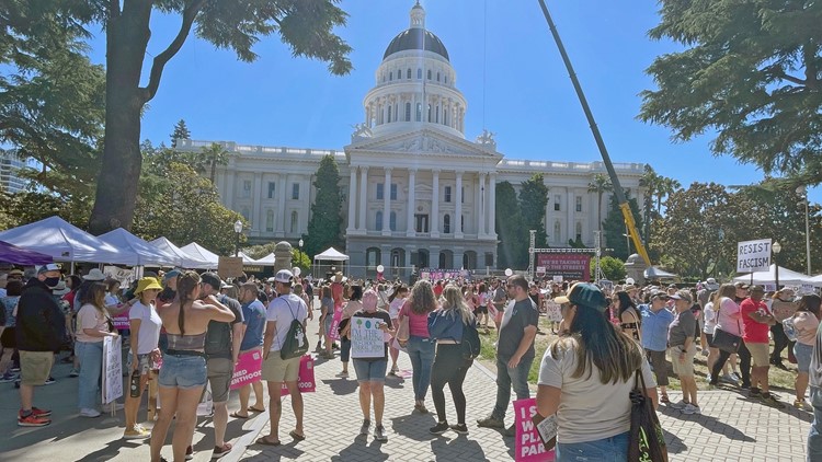 'It's a woman's choice' | Hundreds march in Sacramento in support of abortion rights