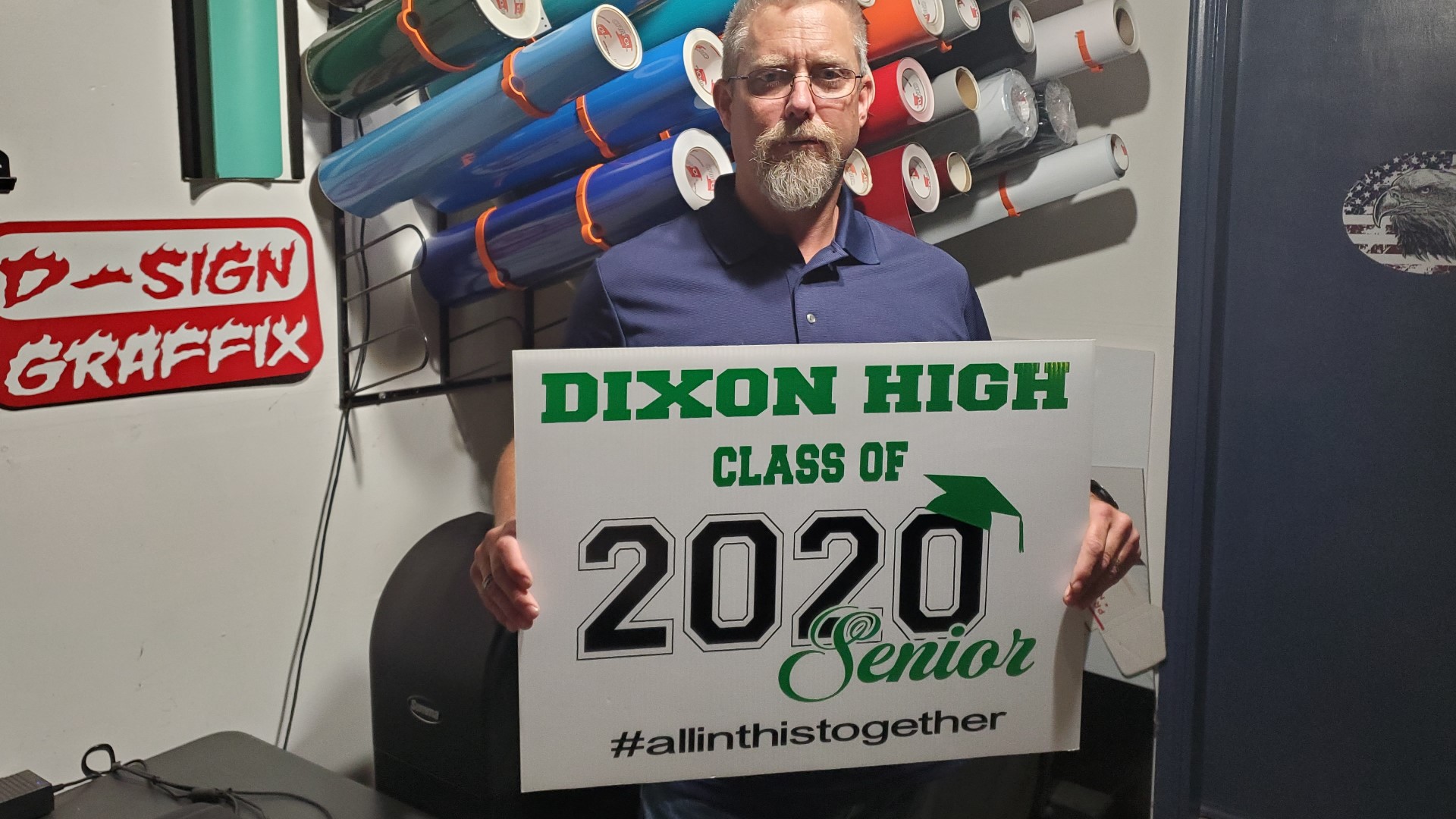 A Dixon man is making sure high school seniors in his town don't go unnoticed in their final year of school.