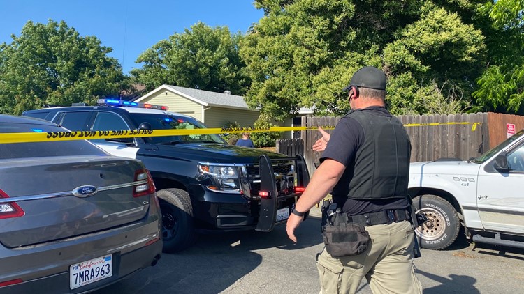 Deputies respond to barricaded, possibly armed suspect in south Sacramento