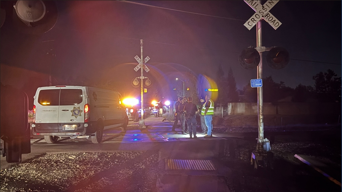 Man dies after being struck by Union Pacific train near Calvine Road in Elk Grove; collision under investigation
