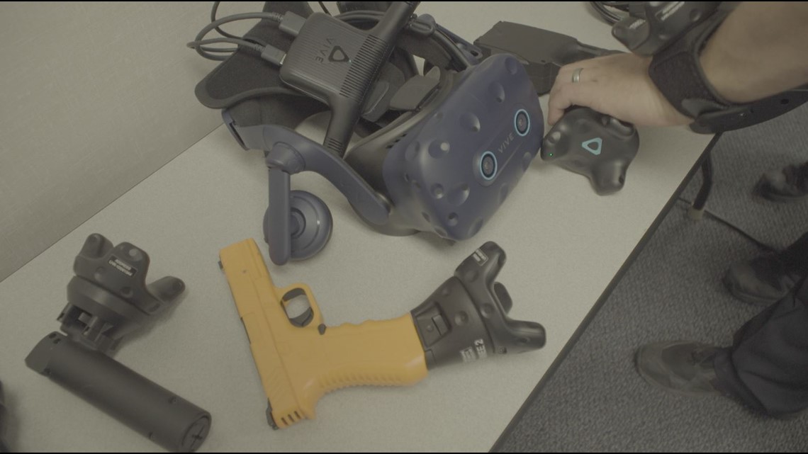 Sacramento Police officers train using virtual reality - Vimarsana News