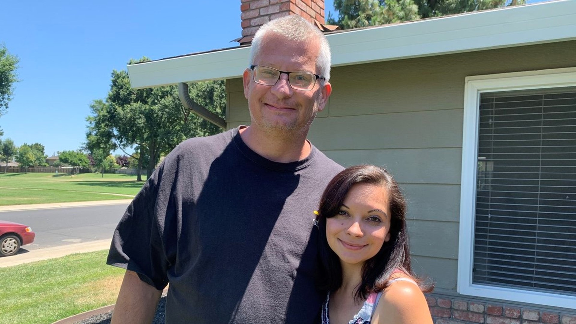 46-year-old Clifton Vannorsdall has been battling stage 3 kidney disease since 2014. When his daughter's co-worker found out she had the same blood type, she immediately signed up to donate a kidney, without having ever met Clifton.
