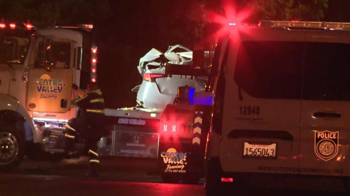 1 killed, 1 detained after crash in South Sacramento | abc10.com