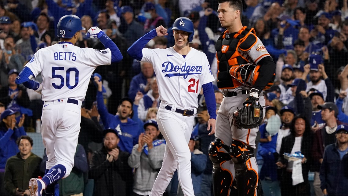 Dodgers beat Giants 7-2, force decisive Game 5 in NLDS