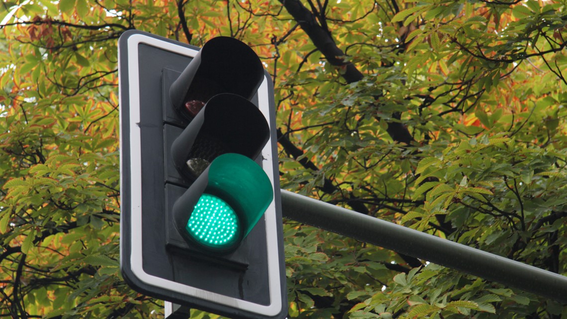 Elk Grove aims to improve timing in signal lights