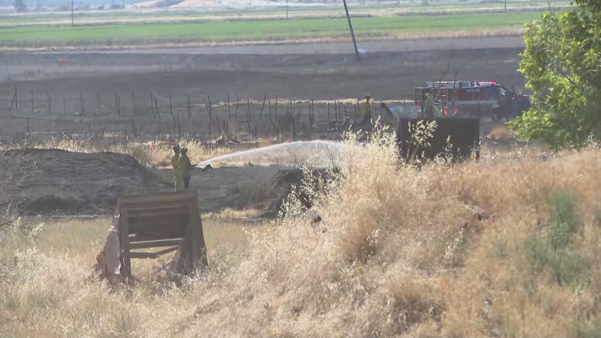 The fire burned in the 7300 block of Levee Road near Elverta Road in northern Sacramento County and spread to about 60 acres in size.