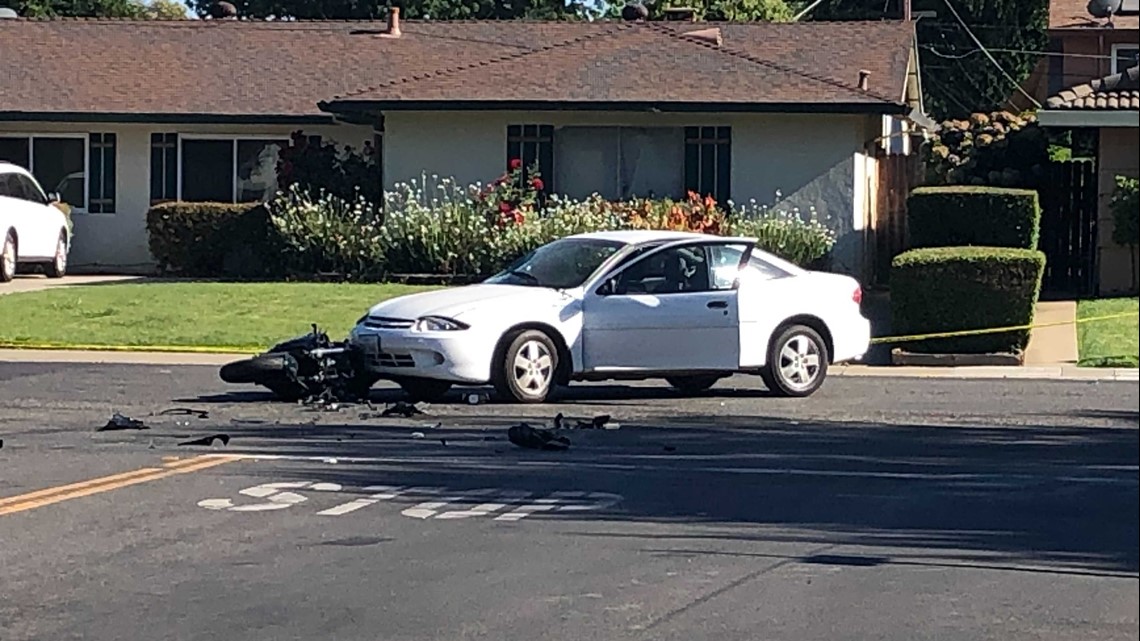 Sacramento Police Serious injury crash on El Camino Way