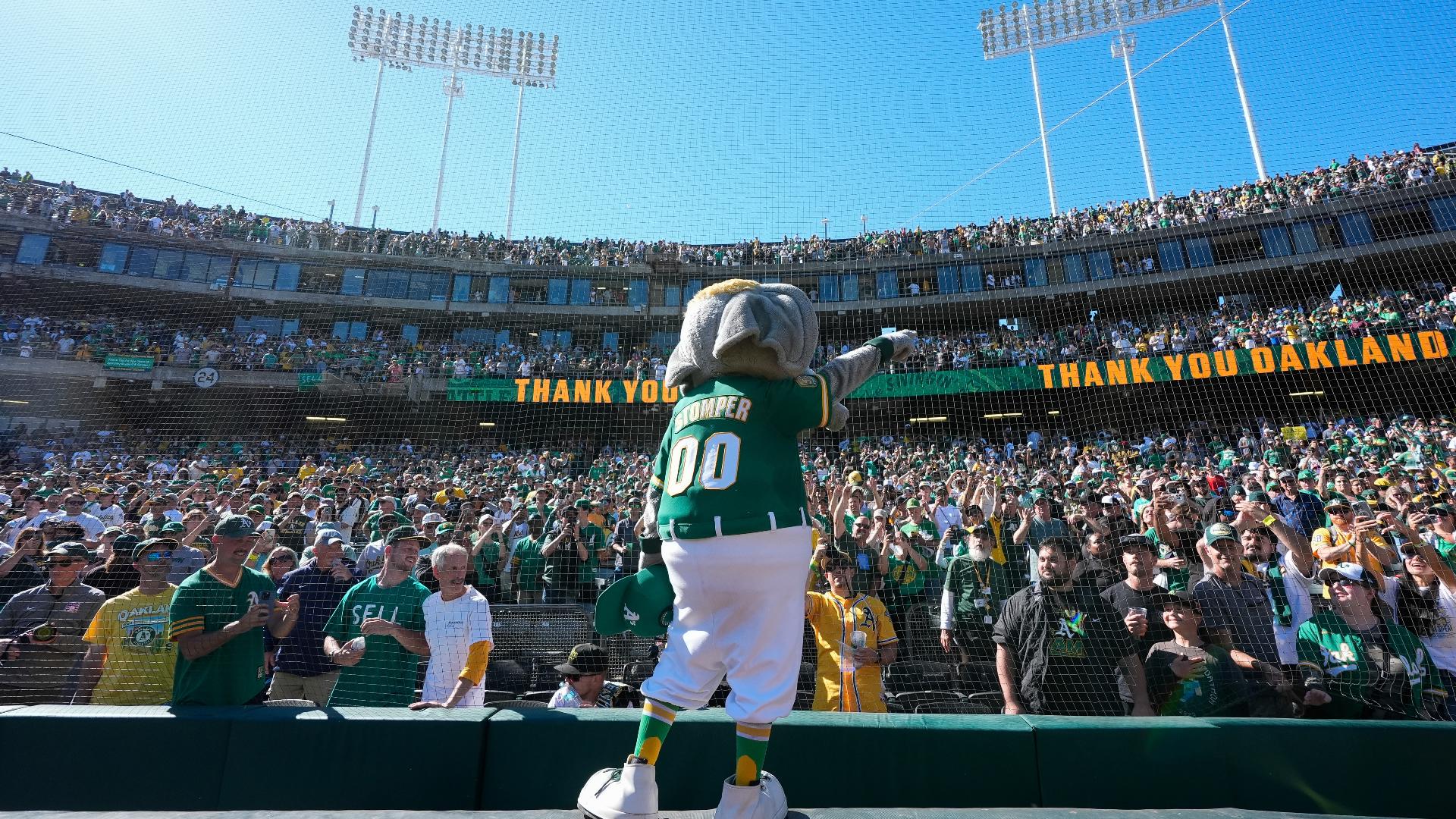 ABC10 Tonight | Fans say goodbye to the A's at the final game in Oakland