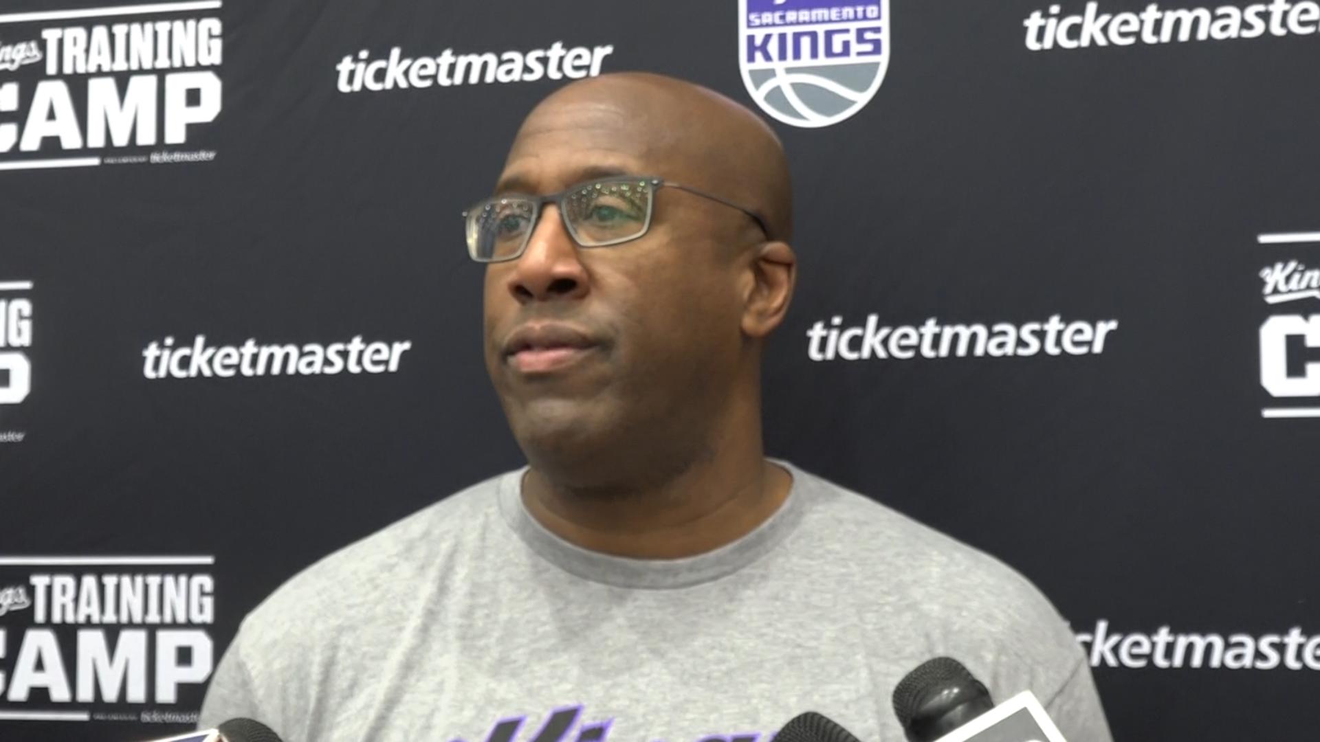 Coach Mike Brown provides the latest details for the Sacramento Kings training camp.