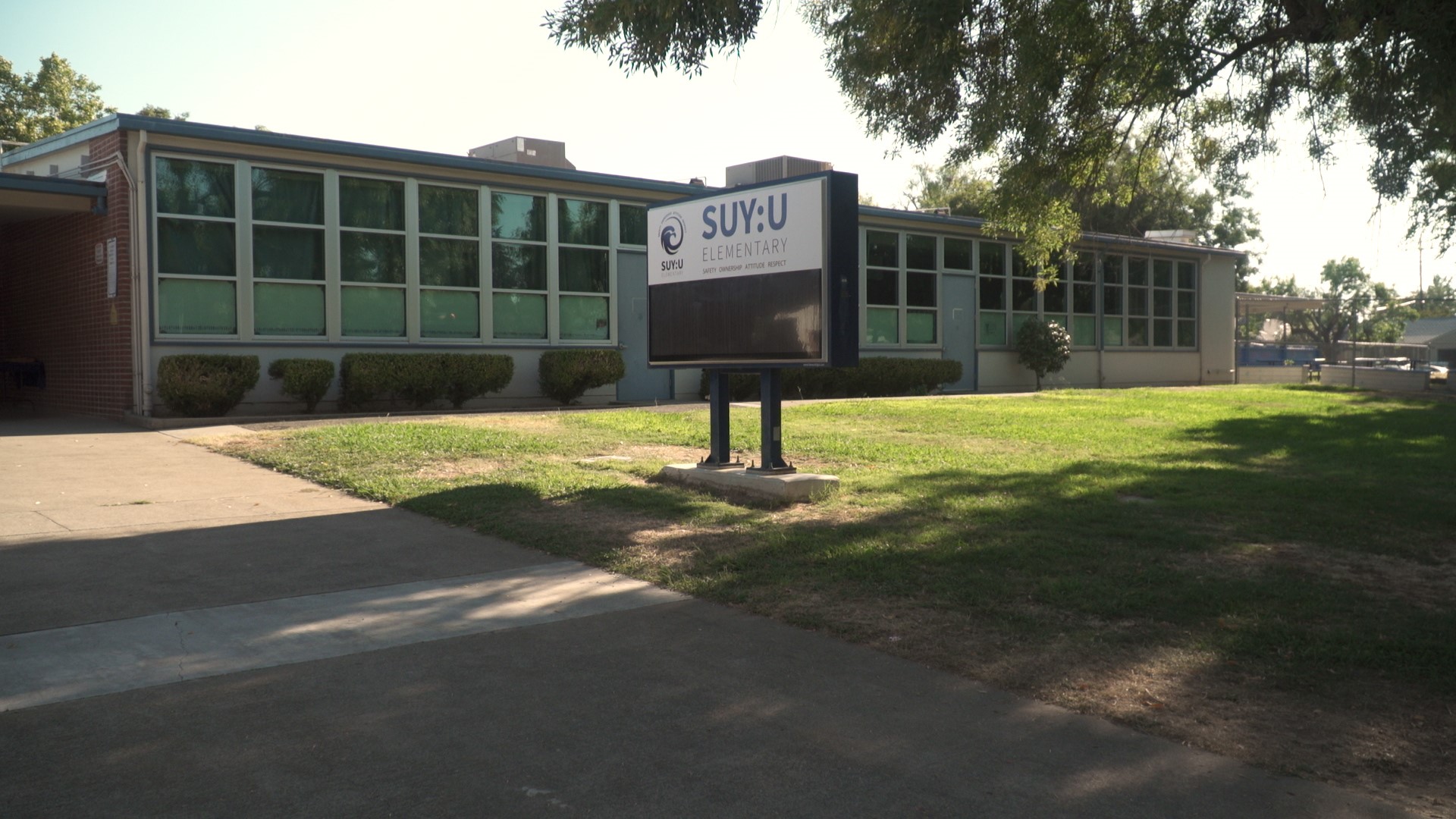 Rhodes Middle School student slammed by SAISD police officer