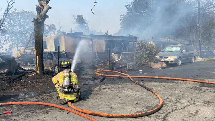 Homes On Fire, Evacuations Ordered In Sacramento Neighborhood | Abc10.com