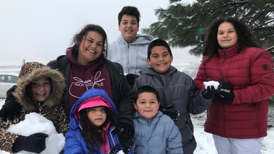 I-80 closure: Some families choose to wait it out in Applegate - Vimarsana News