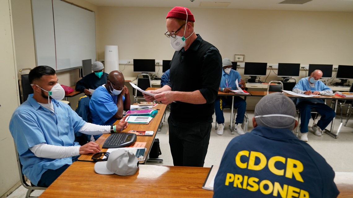 Inmates study at 1st college based behind bars in California - Vimarsana News