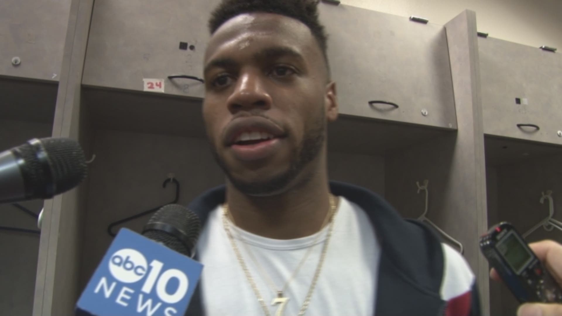 Sacramento Kings rookie guard Buddy Hield talks about Friday's loss to the Golden State Warriors and the experience of facing Stephen Curry.