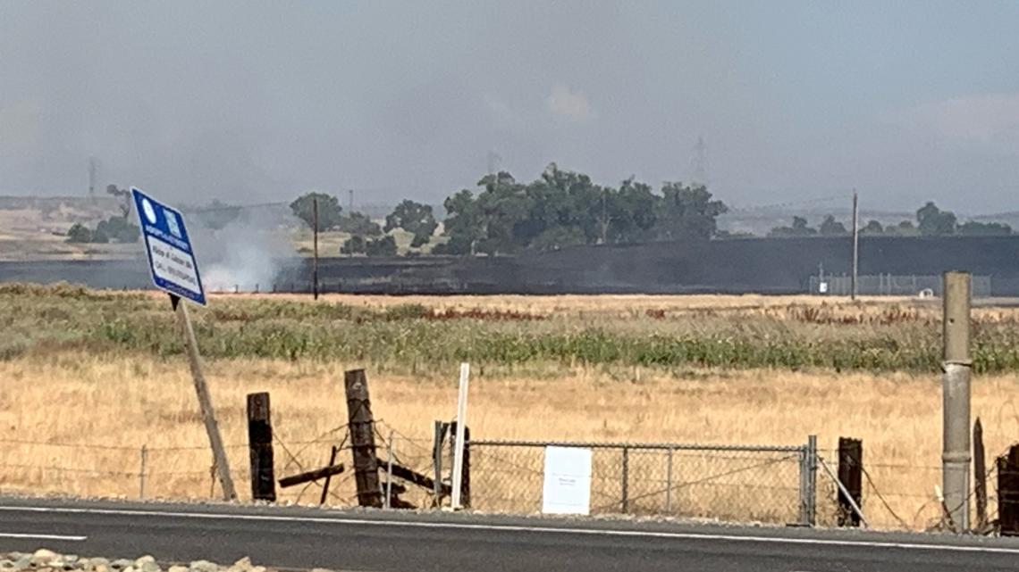 Grant Fire: Fire, smoke in Rancho Cordova as crews battle blaze | abc10.com