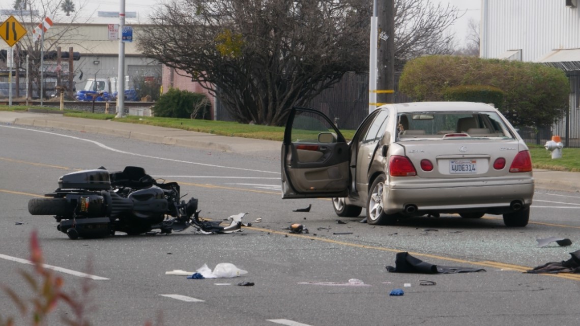 Motorcyclist hit, taken to hospital after crash in Sacramento - Vimarsana News