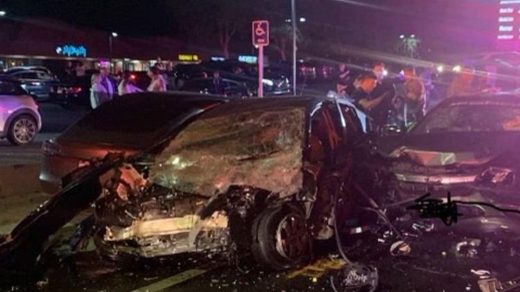 At least 6 hurt in crash involving four vehicles in Fair Oaks