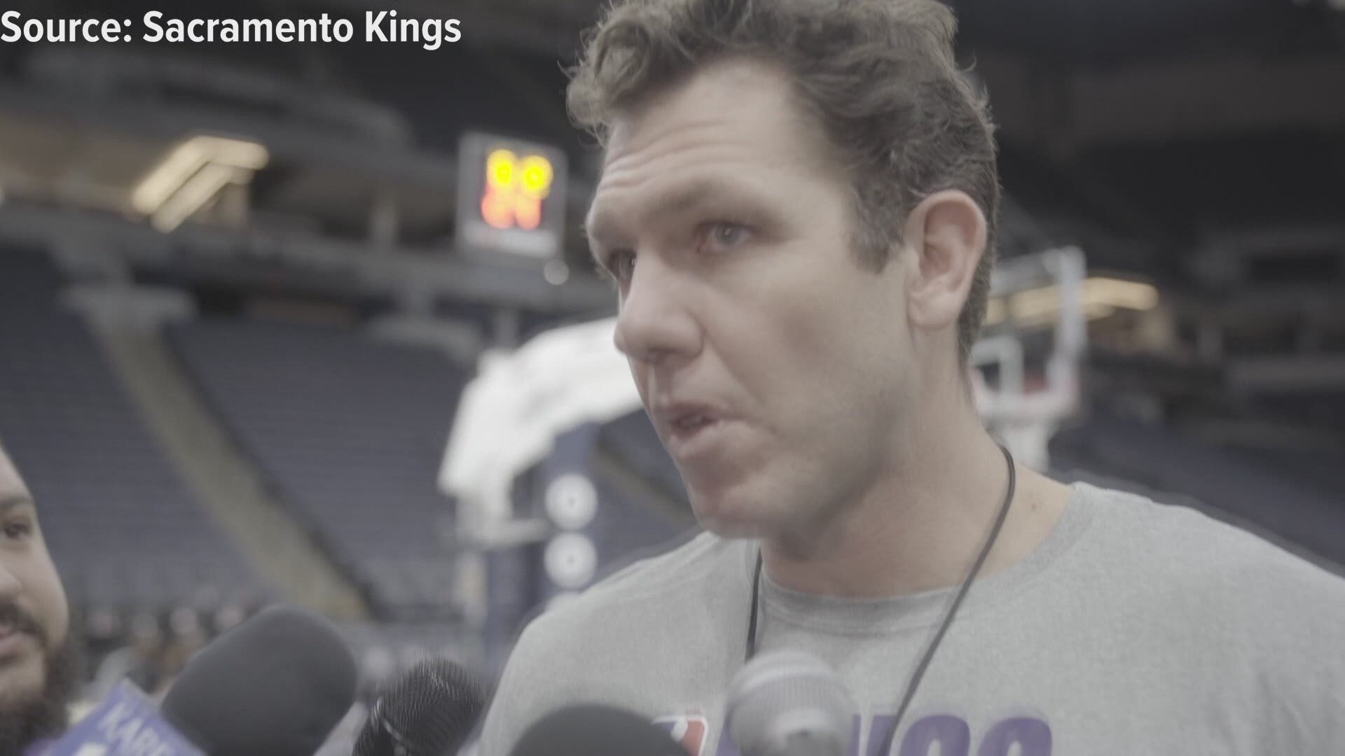 Sacramento Kings coach Luke Walton gives his thoughts on the passing of his friend and former teammate Kobe Bryant.