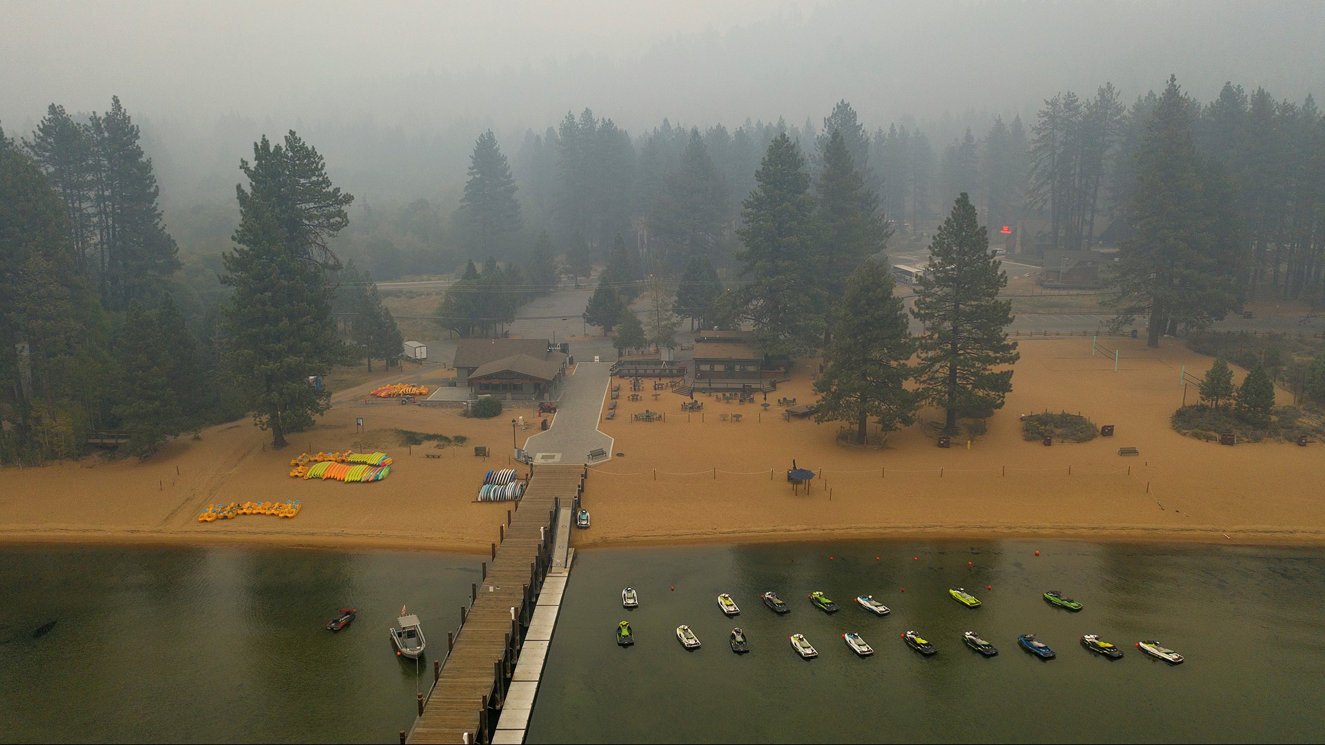Virtual tour of Grizzly Flats updates evacuated people on homes
